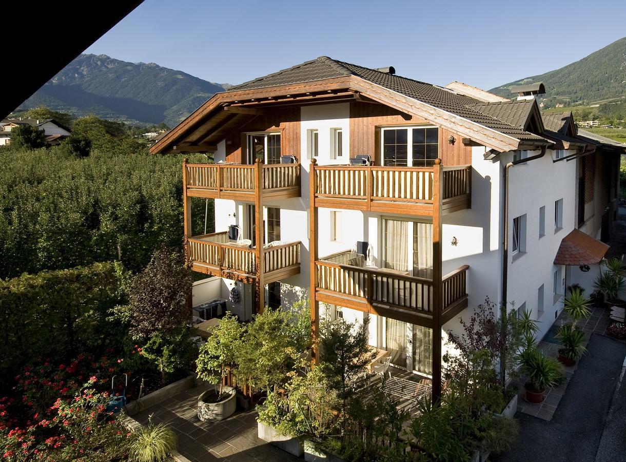 Pension Appartment Hecherhof Merano Bagian luar foto